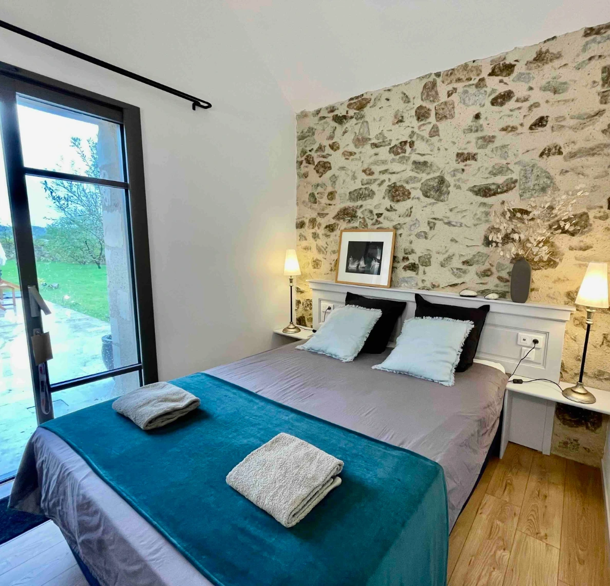 Vue de l'aménagement de la chambre 3