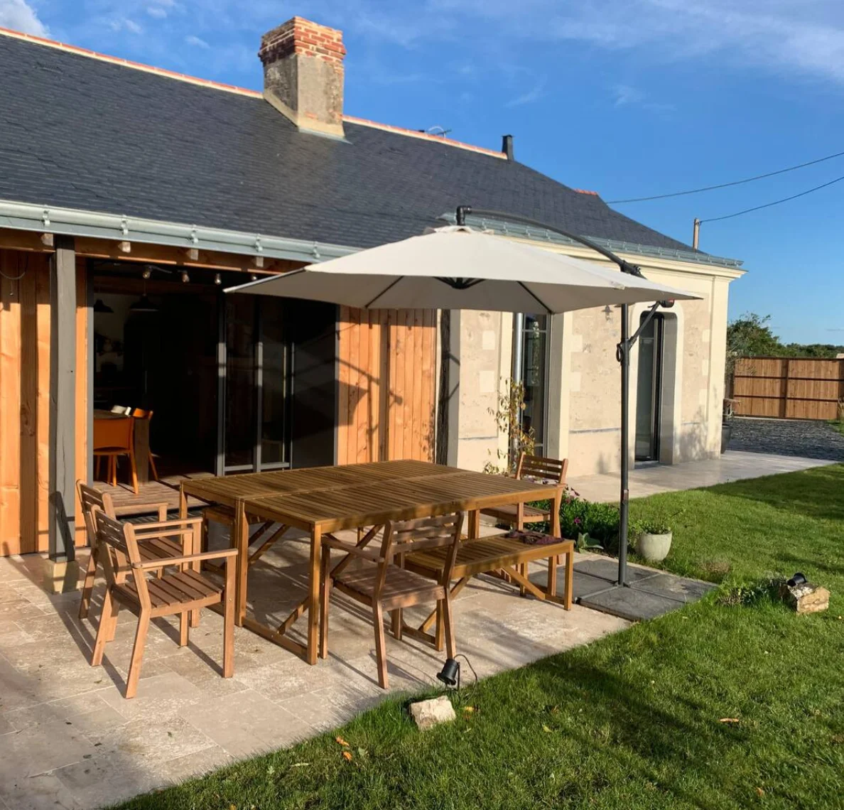 Terrasse avec mobilier d'extérieur