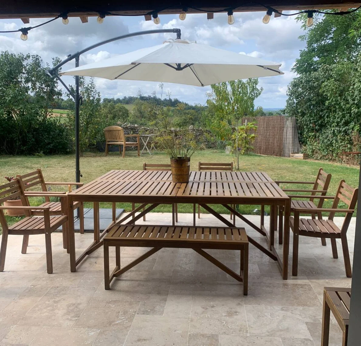 Terrasse avec mobilier d'extérieur